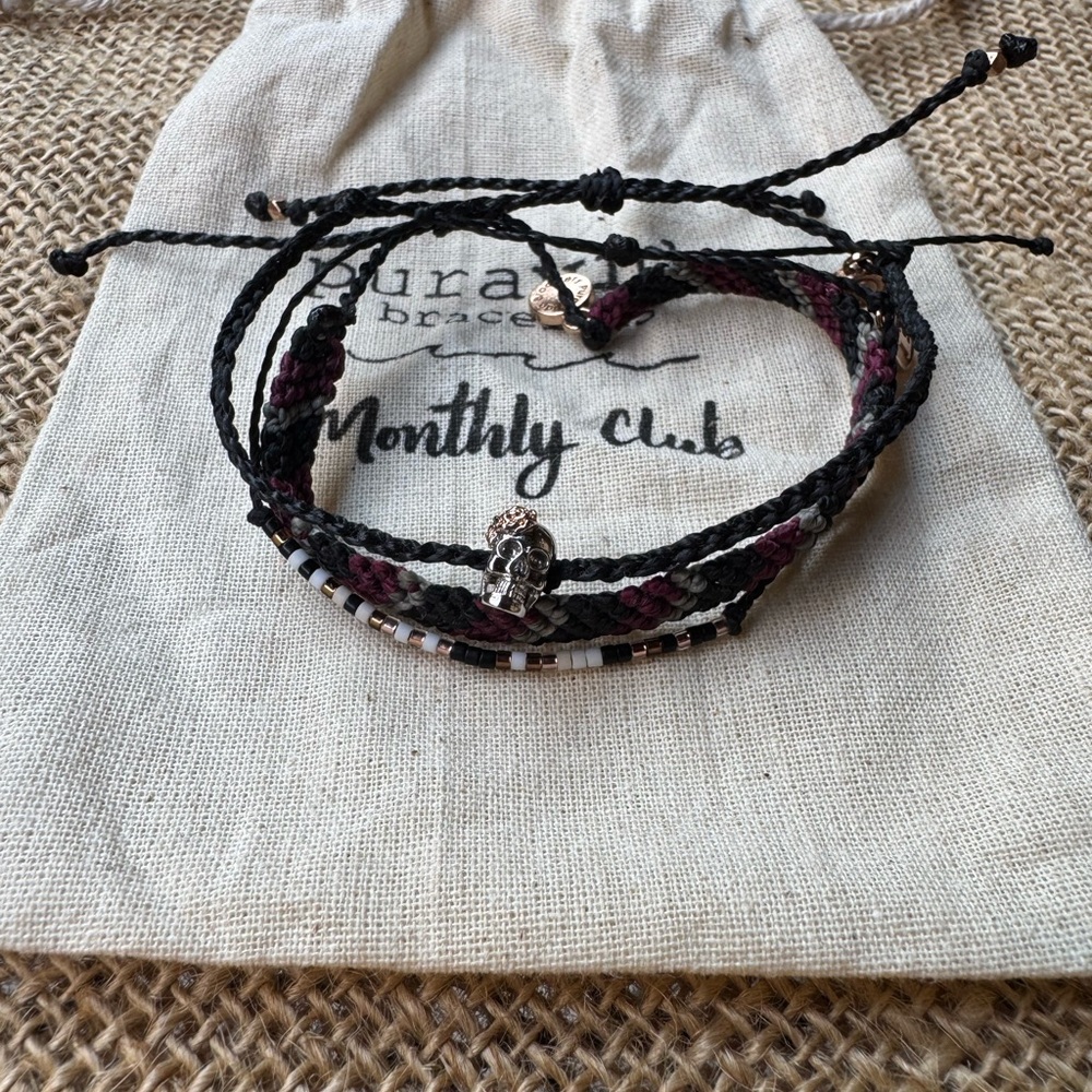 Pura Vida 3 piece adjustable string bracelet set - gothic theme